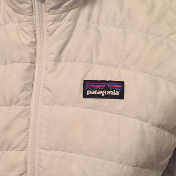 White Patagonia Nano Puff Jacket - Picture 2 of 5